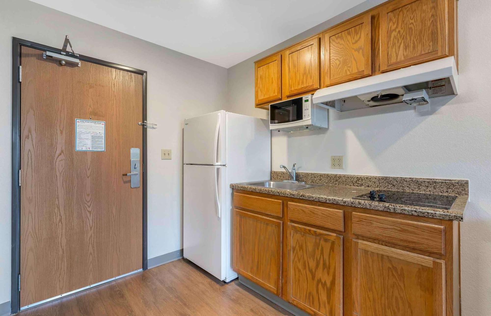 Extended Stay America Select Suites - Orlando - South Williamsburg Екстер'єр фото